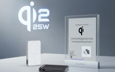 ��Ʈ��, ���� ���� Qi2.2 25W �������� ������ �������͸��� ����